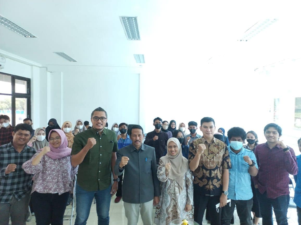 FKM Untad Gelar Pelatihan Penulisan Karya Tulis Ilmiah Mahasiswa