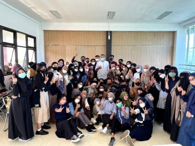 Mahasiswa FKM Untad Praktek Expo Mata Kuliah Kewirausahaan Mahasiswa FKM Untad Praktek Expo Mata Kuliah Kewirausahaan