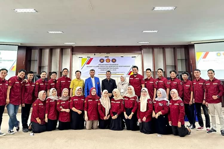 Pengurus IKA FKM Untad Periode 2021-2026 Resmi Dilantik