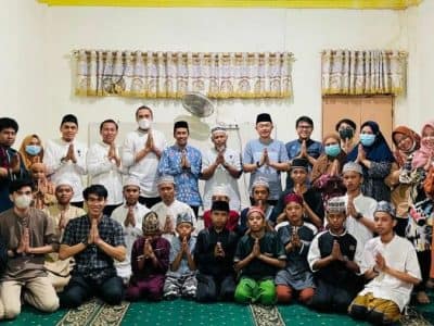 FKM Untad Buka Puasa Bersama di Panti Asuhan Al-Muhajirin FKM Untad Buka Puasa Bersama di Panti Asuhan Al-Muhajirin